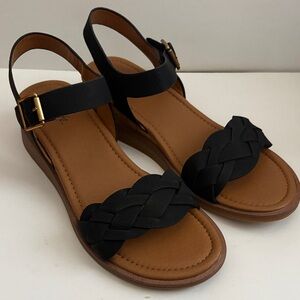 Sofft Black and Tan Braided Sandals